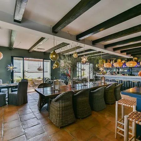 La Del Torcal Bed & Breakfast 3*